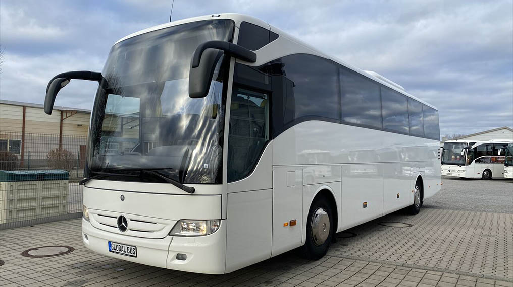 bus-53-posti-mercedes-noleggio